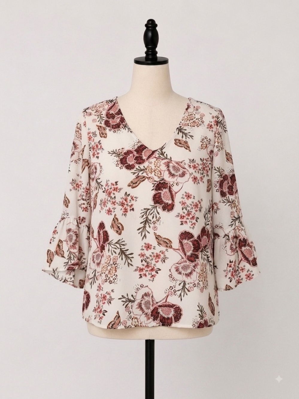 Como Vintage Cream Floral V-Neck Ruffle Sleeve Blouse